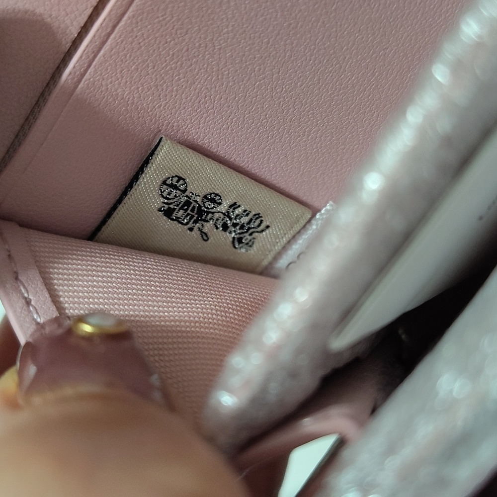 New Coach Essential Small Zip Around Wallet With Quilting In Pink Denim - Picture 10 of 10
